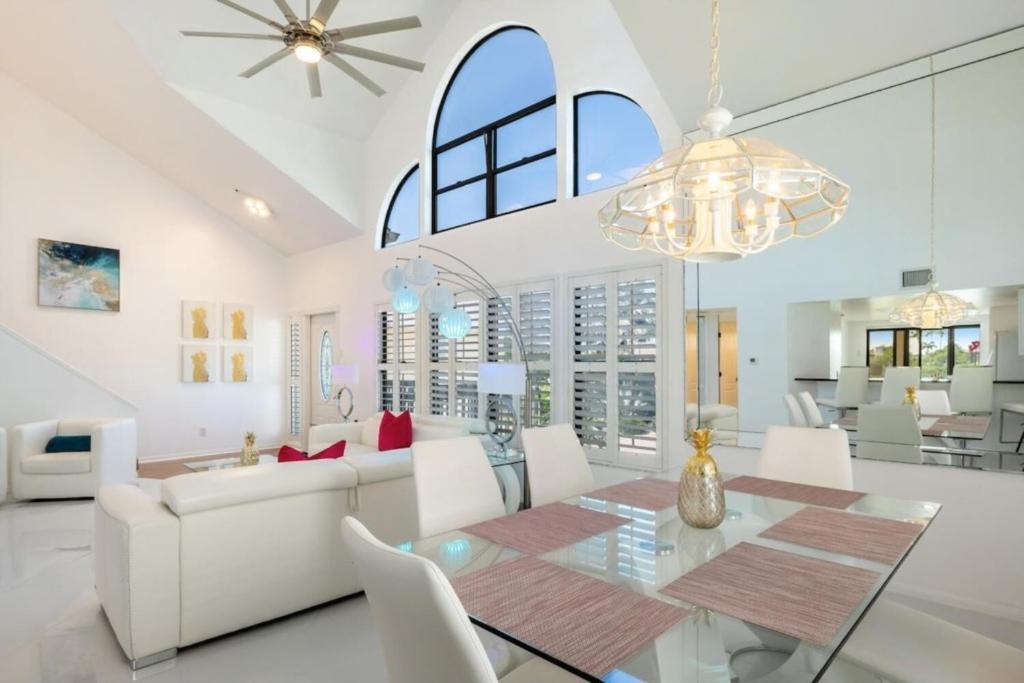 Blue Lagoon Estate Fort Myers Beach Dış mekan fotoğraf